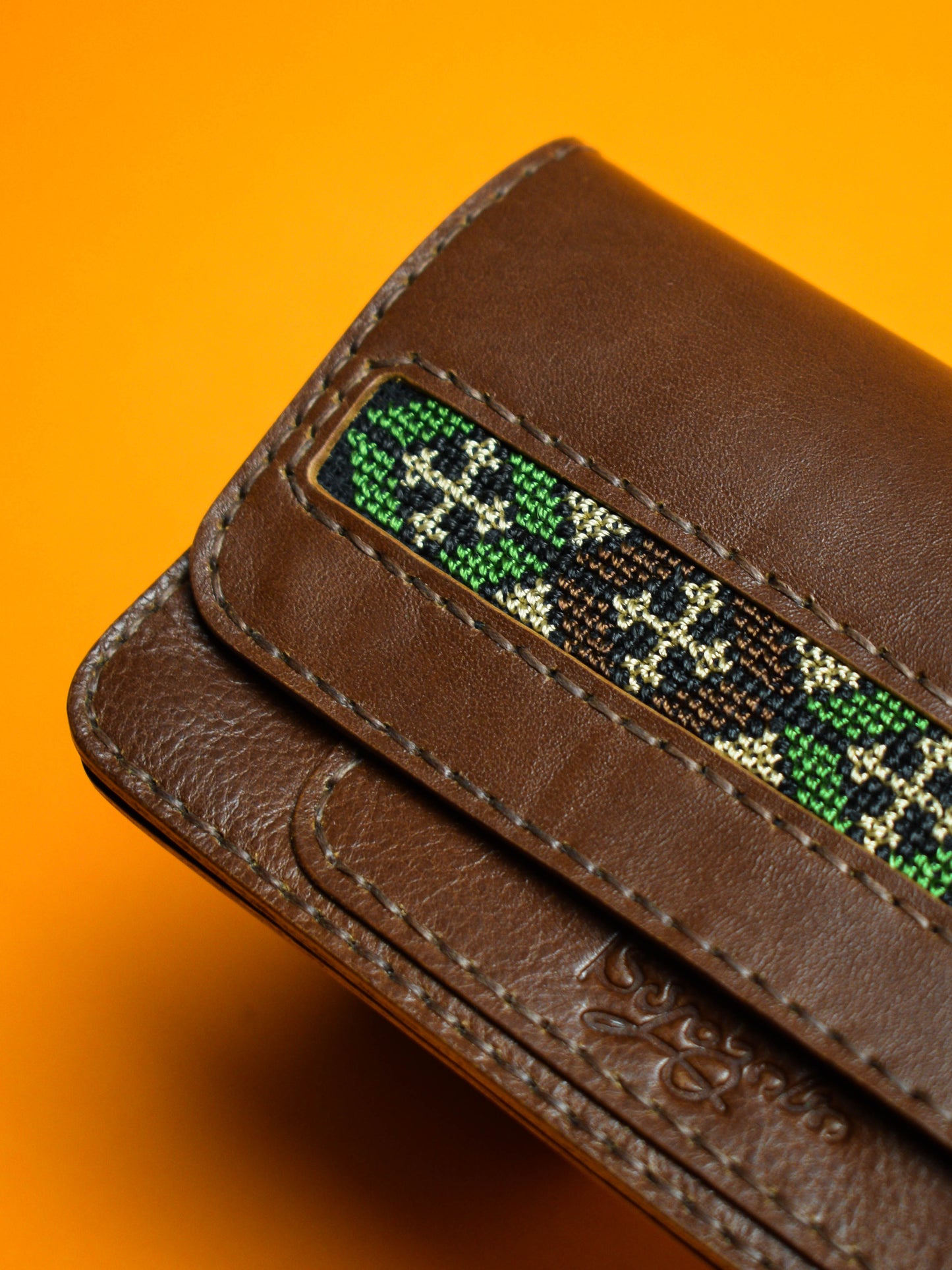 საფულე ხევსურული ორნამენტით საშუალო ზომის